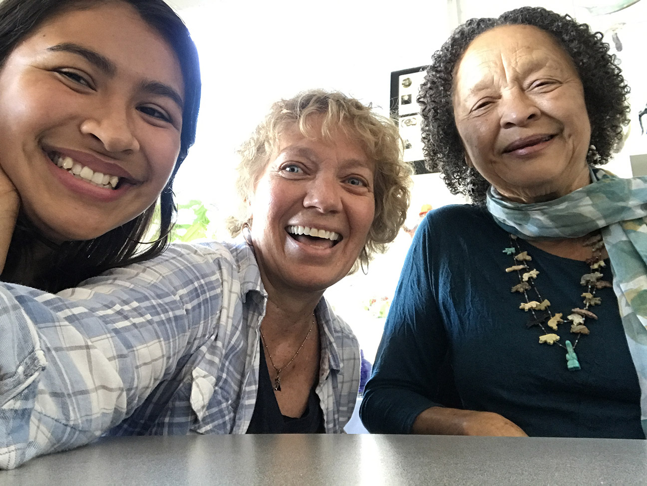 5_The_Elders_Project_created_by_Meg_Biddle_center_paired_YACsters_like_Lorena_Hernandez_left_with_seniors_like_Anne_Todd_for_educational_fellowship._The_artist_then_crea